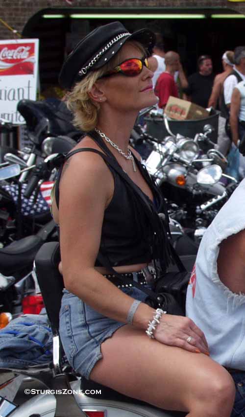 bikerchicks2003dec30 jpg