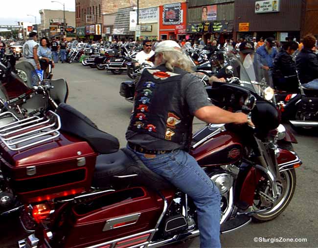 Sturgis SD Rally Traffic backing