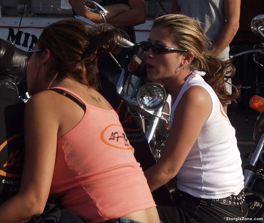 Two Girls Do It
